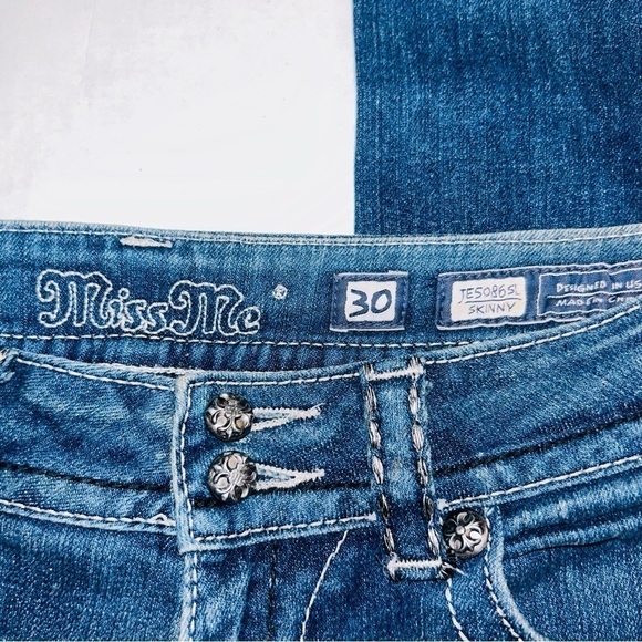 Miss Me Jeans. - Picture 8 of 11